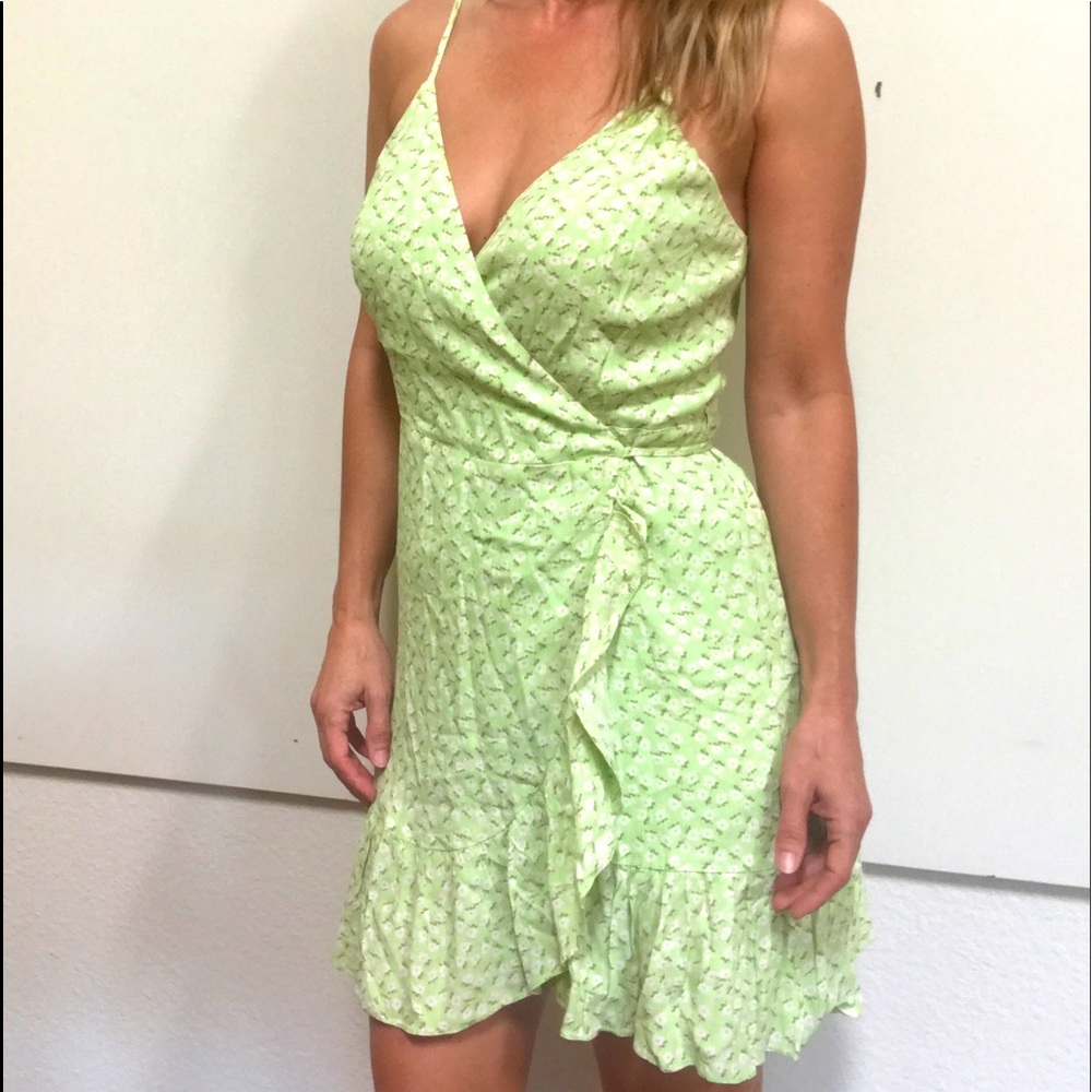 Vestique Under The Palms Wrap Mini Dress NWT! (M)